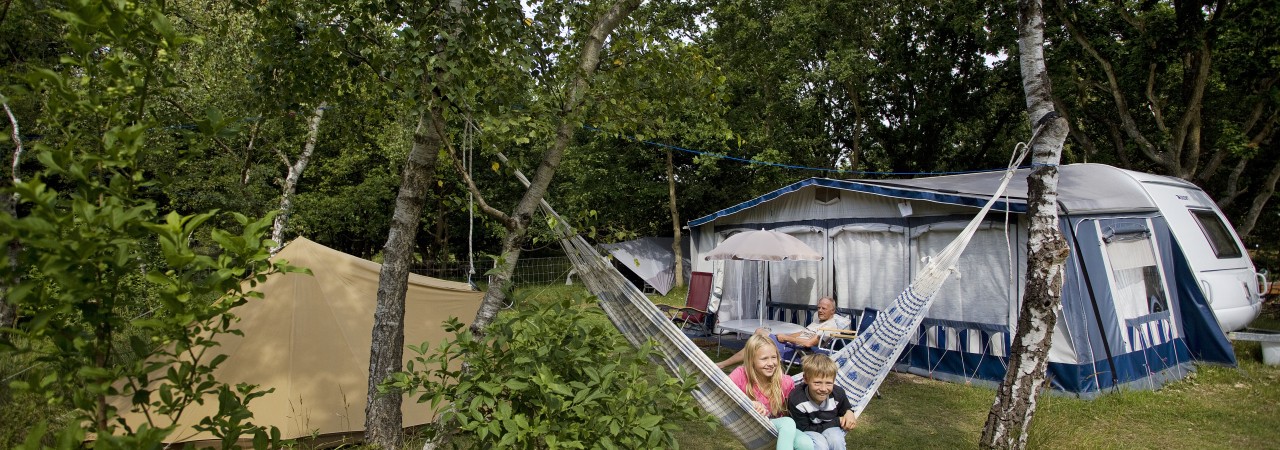 Geversduin caravan children tent hängematte